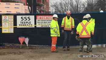 2 dead in construction mishap in London, Ont., recovery effort underway for one body