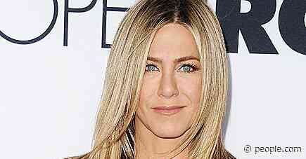 We Tried It: Jennifer Aniston’s Favorite ‘Yoga Bootcamp’ Class