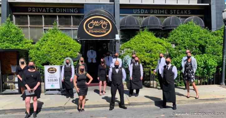 Family Restaurant Goes All Out To Feed Employees as Indoor Dining Ban Kicks In