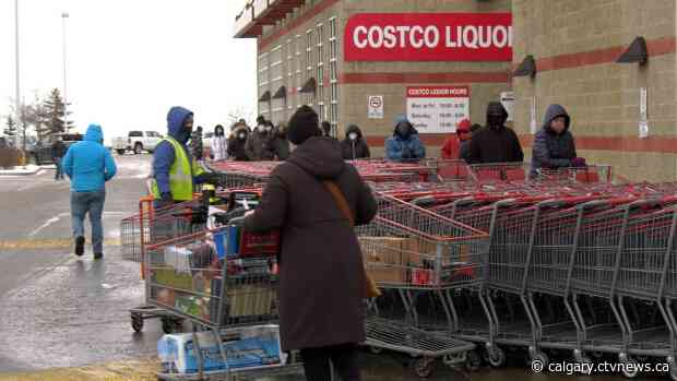 Busy shops not symptom of panic-buying, expert says