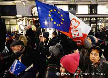 Poland protests: Large crowds march against  right-wing government after abortion ban