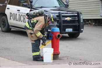 Fire breaks out on Albert Street (15 photos)