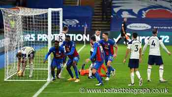 Jeffrey Schlupp goal denies Tottenham victory at Selhurst Park