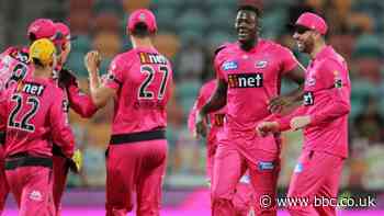 Big Bash League: Sydney Sixers bowl Melbourne Renegades out for 60 in record BBL win