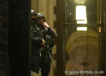 Gunman shot dead by police after New York Christmas concert