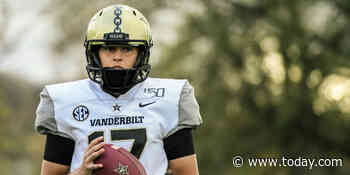 Vanderbilt's Sarah Fuller becomes first woman to score in Power 5 football