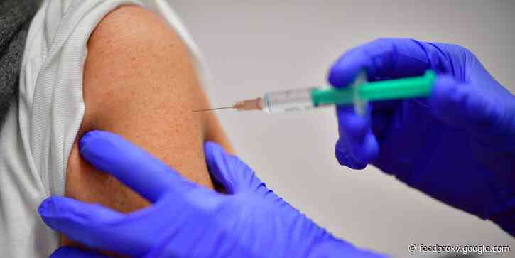 Pfizer and Moderna could earn $32 billion in revenues from their COVID-19 vaccines in 2021