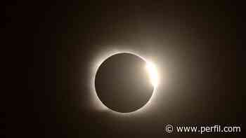 Así se vio eclipse solar desde Buenos Aires a Piedra del Águila - Perfil.com