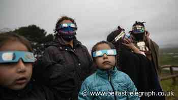 Total solar eclipse wows in Latin America