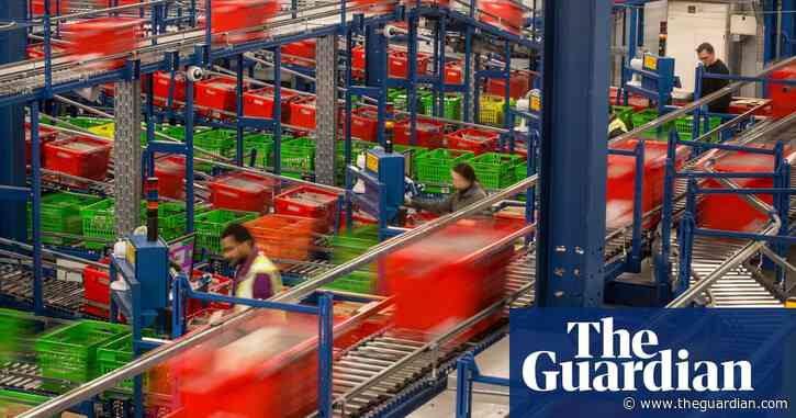More than half of UK's furloughed jobs at risk of automation – report