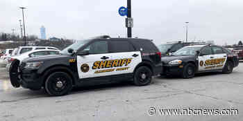 2 deputies reassigned after they're photographed maskless in restaurant