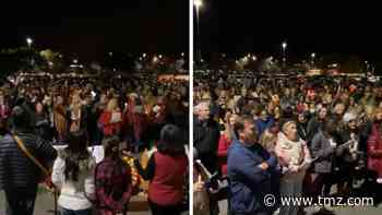 'Growing Pains' Star Kirk Cameron Holds Massive Christmas Carol Gathering