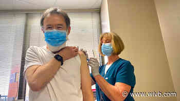 First frontline clinical team members at Roswell Park receive vaccine