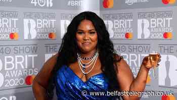 Lizzo hits back at critics of her 10-day smoothie diet