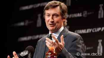 Police make arrests after theft of Wayne Gretzky memorabilia at father's home