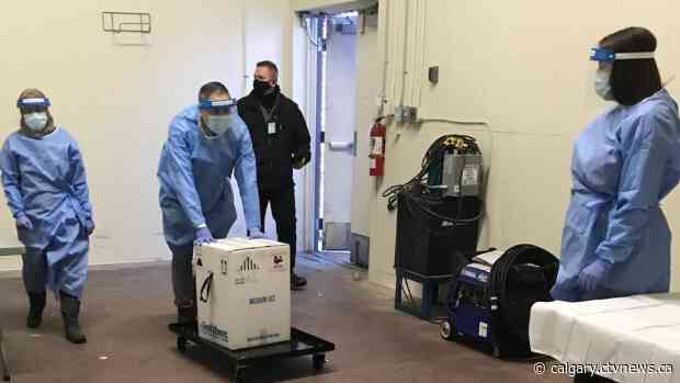 First doses of COVID-19 vaccine administered to Alberta health-care workers Tuesday afternoon