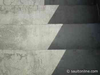 MacDonald Avenue stairs closure