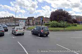 Man injured after roundabout crash in Sutton
