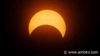 Eclipse solar en la Ciudad de Buenos Aires: a las 13:32, la Luna tapó casi 80% del sol - ámbito.com