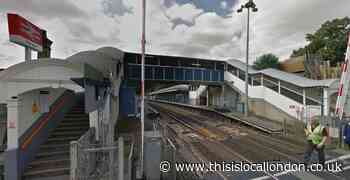 Man dies on railways tracks near Mortlake Station