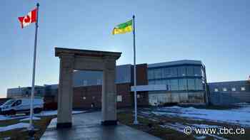 Regina jail wrestles with COVID-19 outbreak after infected inmates allegedly transported from Saskatoon