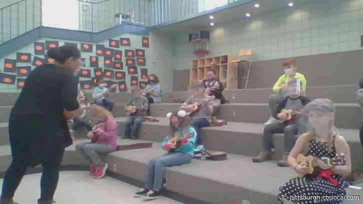 Kidsburgh: School Buys 520 Ukuleles For Elementary Students