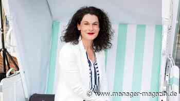 Douglas-Chefin Tina Müller entschuldigt sich - und schließt Filialen doch