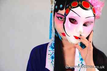 Freaky 3D masks featuring real faces of people can be bought in Japan
