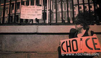 Anti-vaxxers laid the bait and the media took it: Misinformation spreads on local news