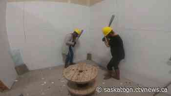 'I think people just need an outlet in 2020': Saskatoon business offers 'cathartic' chance to break stuff