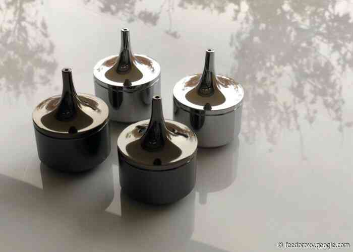 Saturn metal spinning top hits Kickstarter from $57