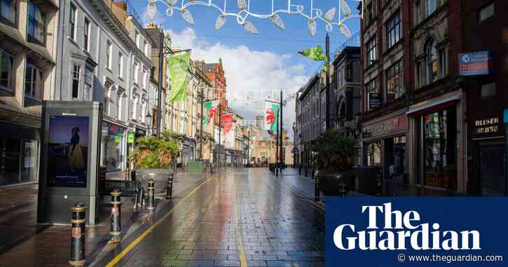 UK retail sales dip in November as lockdown batters high street