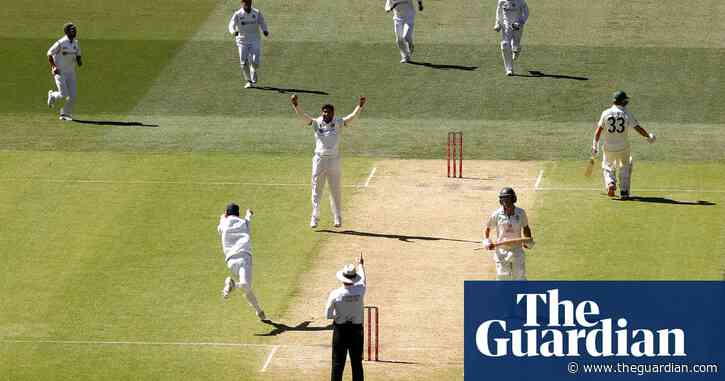 India take charge against Australia but could pay for crucial drops
