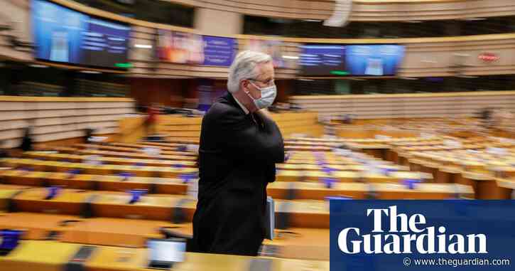 Michel Barnier seeks to end Brexit deadlock with fresh fishing proposal