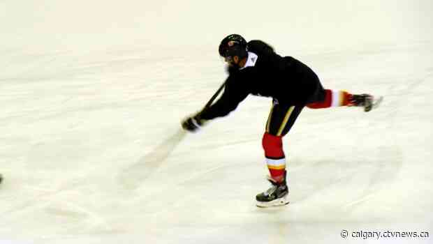 Flames re-sign D Kylington to one-year deal