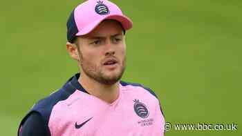 Middlesex: Ethan Bamber, Tom Helm & Luke Hollman extend deals