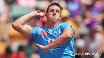 Dan Worrall: Gloucestershire re-sign Australia seamer for 2021