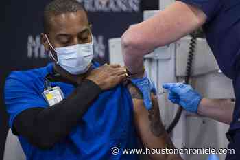 Registered nurse gets 'momentous' first Houston-area vaccine at Memorial Hermann - Houston Chronicle