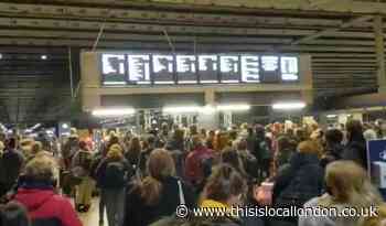 People cram on trains out of London before Tier 4 lockdown