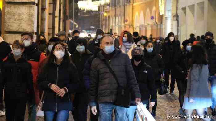 Covid Modena: folla in centro nell'ultimo fine settimana giallo VIDEO - il Resto del Carlino