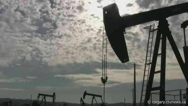 Observers see rays of hope for 2021 in Canada's gloomy oil and gas sector