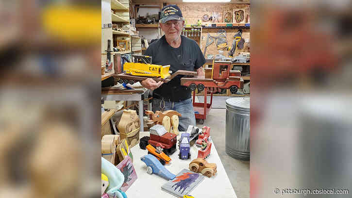 Retired Army Veteran And His Wife Made 1,400 Toys To Give Away This Christmas