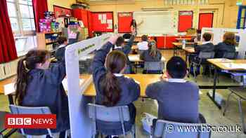 Covid-19: Peter Weir to make assembly statement on school plans