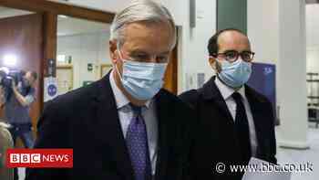 Brexit: No trade deal unless 'substantial shift' from EU, UK says