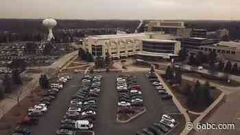 Advocate Condell Medical Center resumes COVID-19 vaccinations after investigating 'reactions' - WPVI-TV
