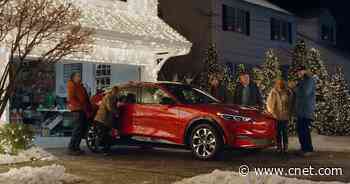 Christmas Vacation gets Ford Mustang Mach-E twist for SNL     - Roadshow