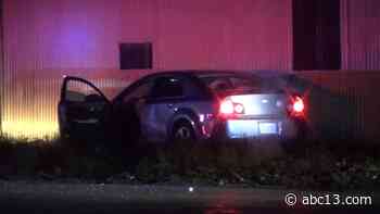 Woman shot while driving on West Tidwell in north Houston - KTRK-TV