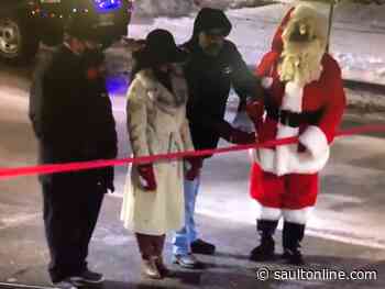 Santa Claus Parade saw 1000+ cars