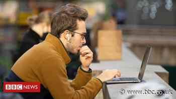 UK government 'likely to miss' broadband and 5G targets