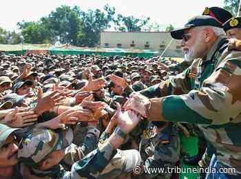 At Pathankot Air Force base, PM Modi breaks protocol to meet soldiers - The Tribune